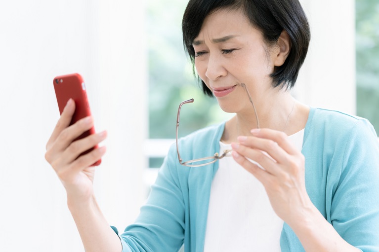 目（視界）がぼやける